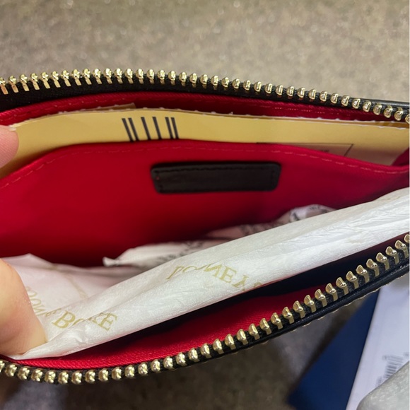 🆕 Dooney & Bourke Red Tartan Large Slim Wristlet - Picture 6 of 9